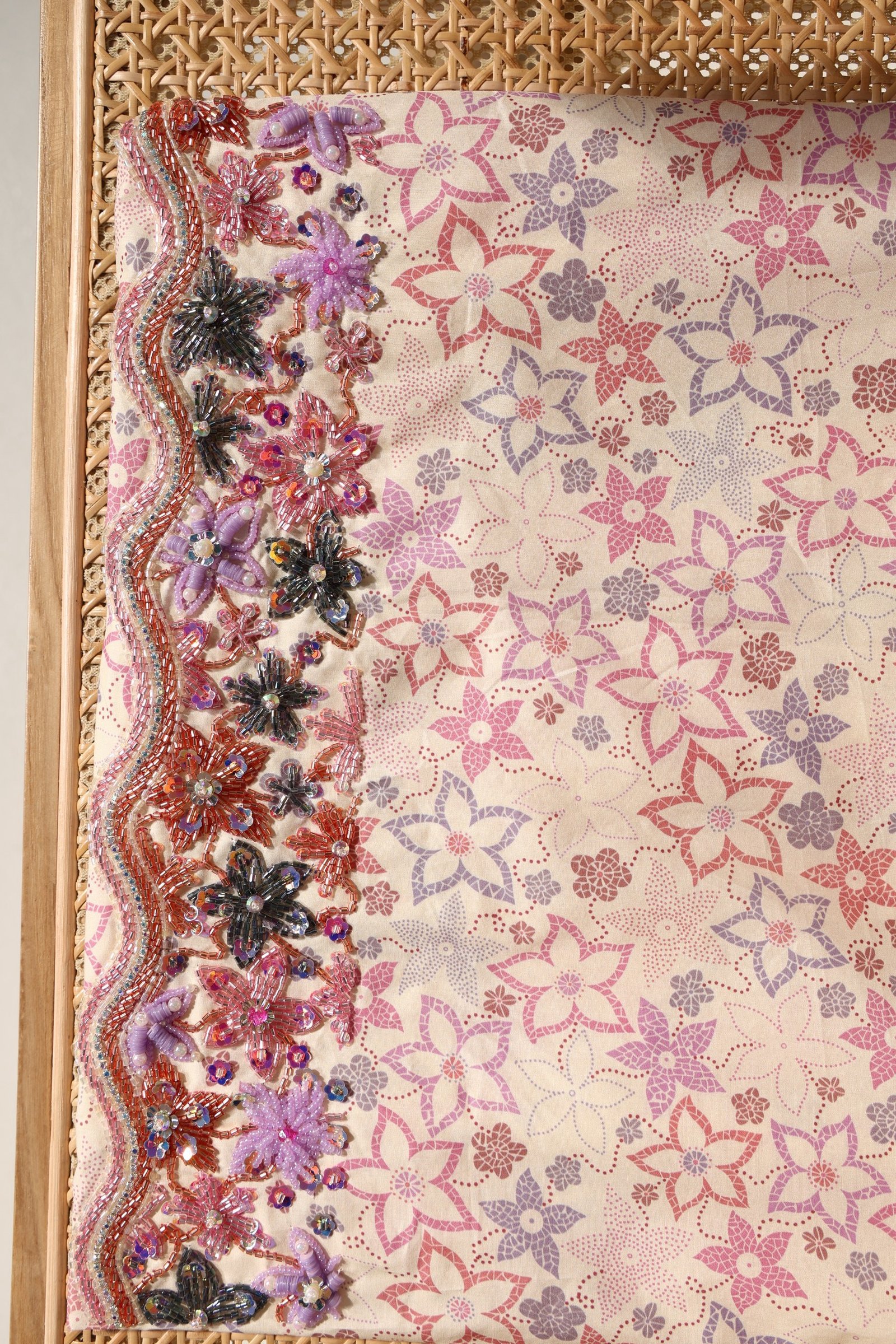 A03 - الصورة 14