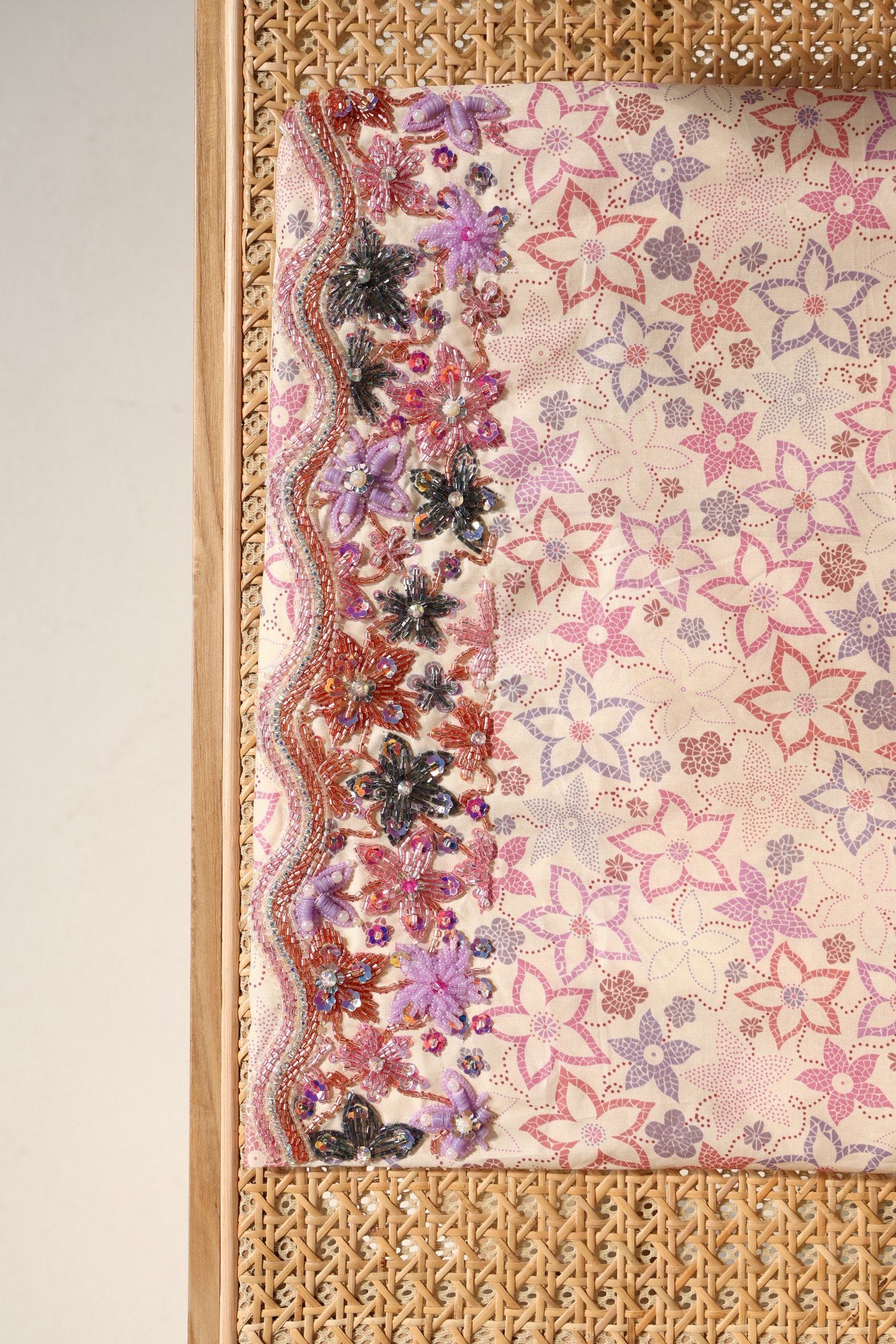 A03 - الصورة 15